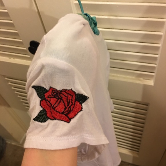 White rose t-shirt - Picture 4 of 4